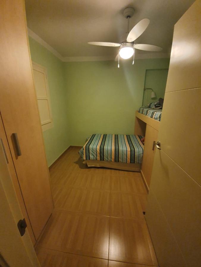 Room In Benidorm Downtown En Piso Compartido Alicante Exterior foto